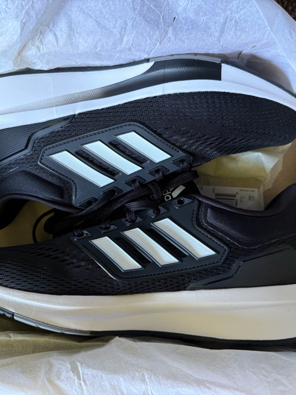 adidas EQ21 Run - Black & White Mens 8, Womens 9 NWT and box